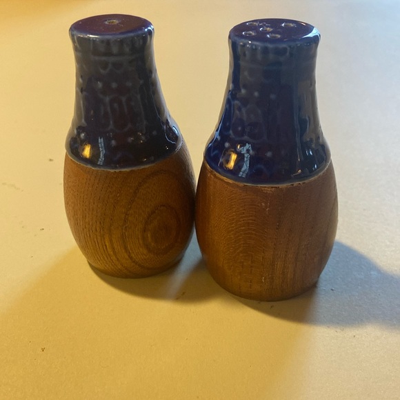 Danish Modern rosewood or teak and ceramic salt & pepper shakers - Picture 1 of 4
